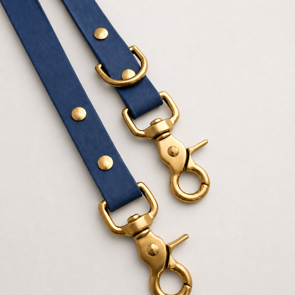 Signature Multiway Brass Lead