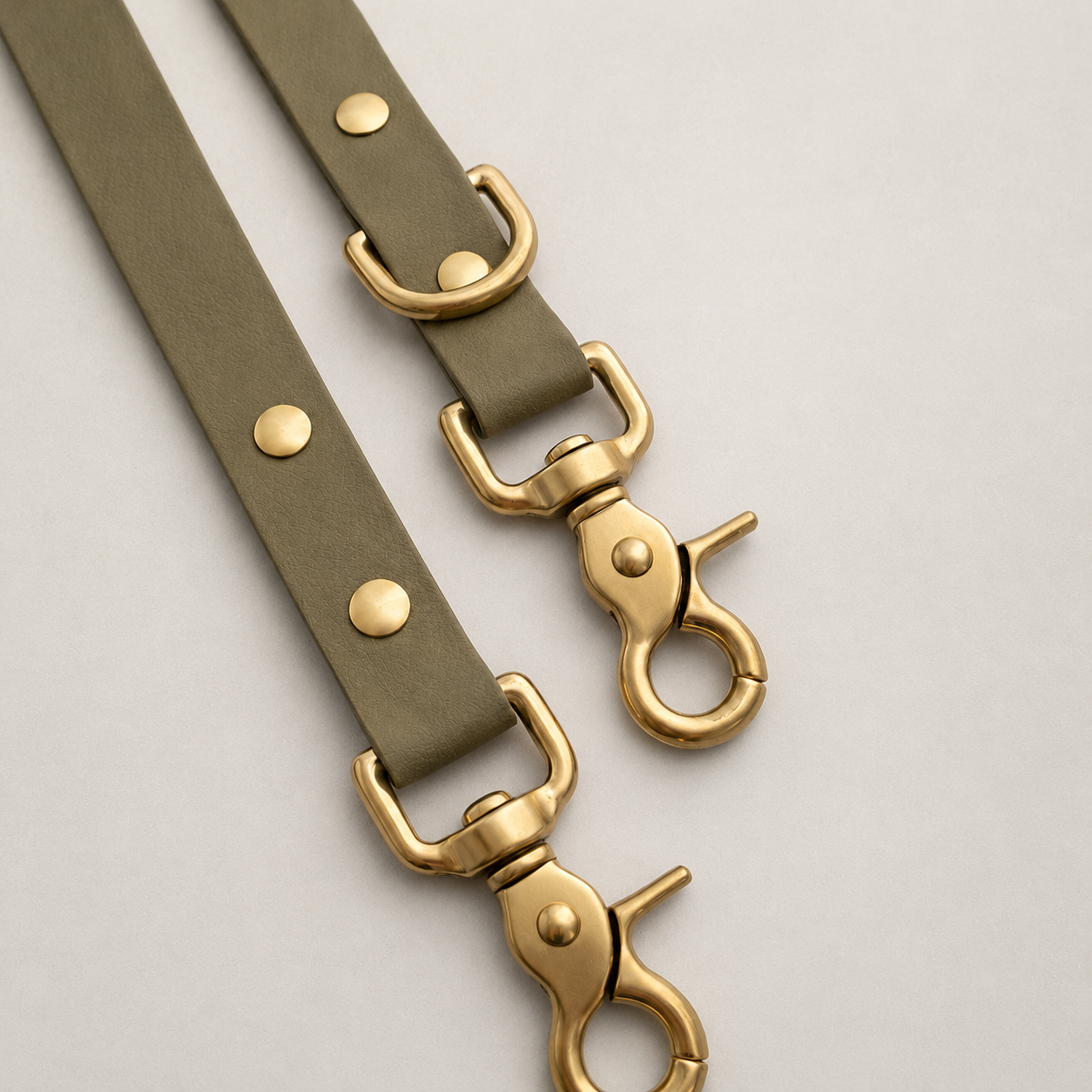 Signature Multiway Brass Lead