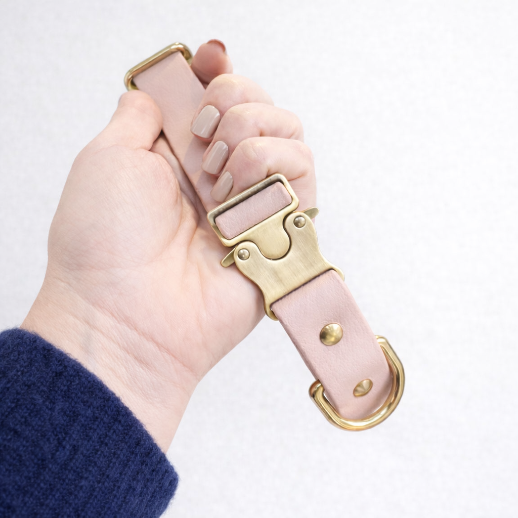 The signature collar - Blush Stone