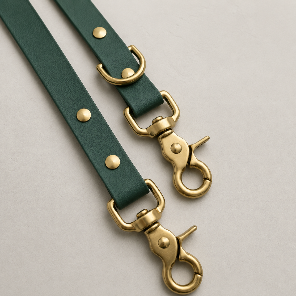 Signature Multiway Brass Lead