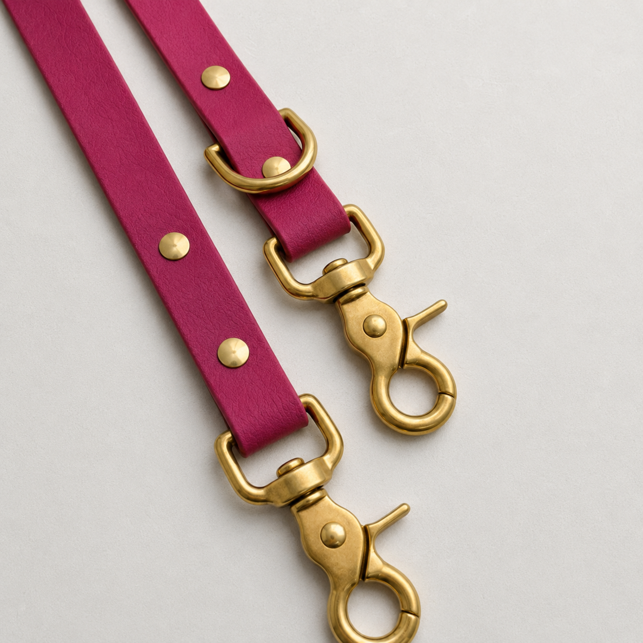 Signature Multiway Brass Lead